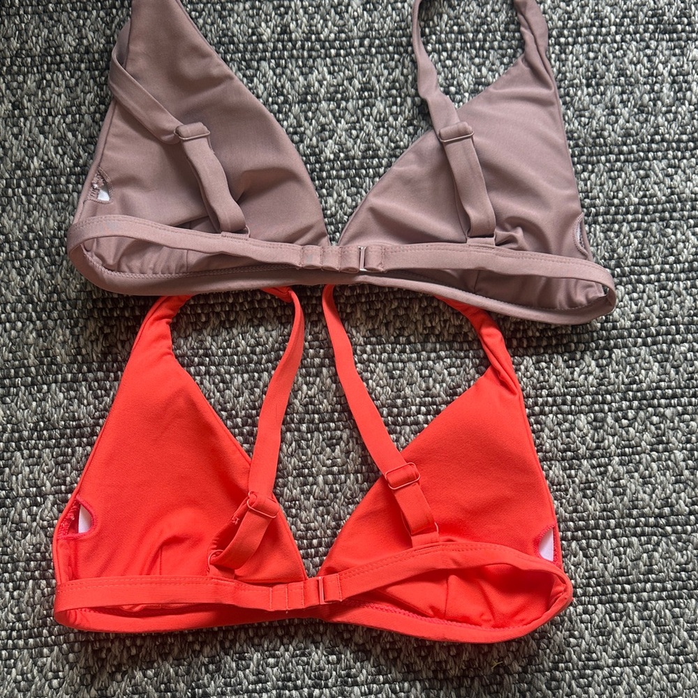 Two Volcom Triangle Red and Mauve - Picture 4 of 4